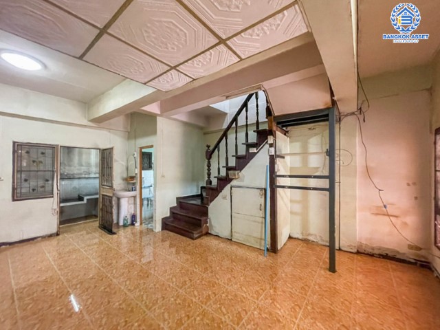 *****ทาวน์เฮ้าส์มือสองย่านนนทบุรี ม.สวีทโฮมปาร์ค บางกรวย-ไทรน้อย บนเนื้อที่ 16.2 ตร.ว. ฟังก์ชัน 3 ห้องนอน 2 ห้องน้ำ 1 ที่จอดรถ แถมฟรี! 2 เครื่องปรับอากาศ 1 เครื่องทำนำอุ่น ความเป็นส่วนตัวสูง สุดยอดทำเลขายดี! แต่ราคาเพียงล้านต้นๆ จองเลย